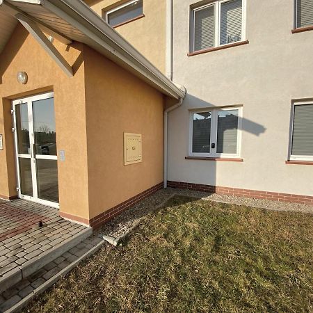 Easy Apartamenty 热舒夫 外观 照片