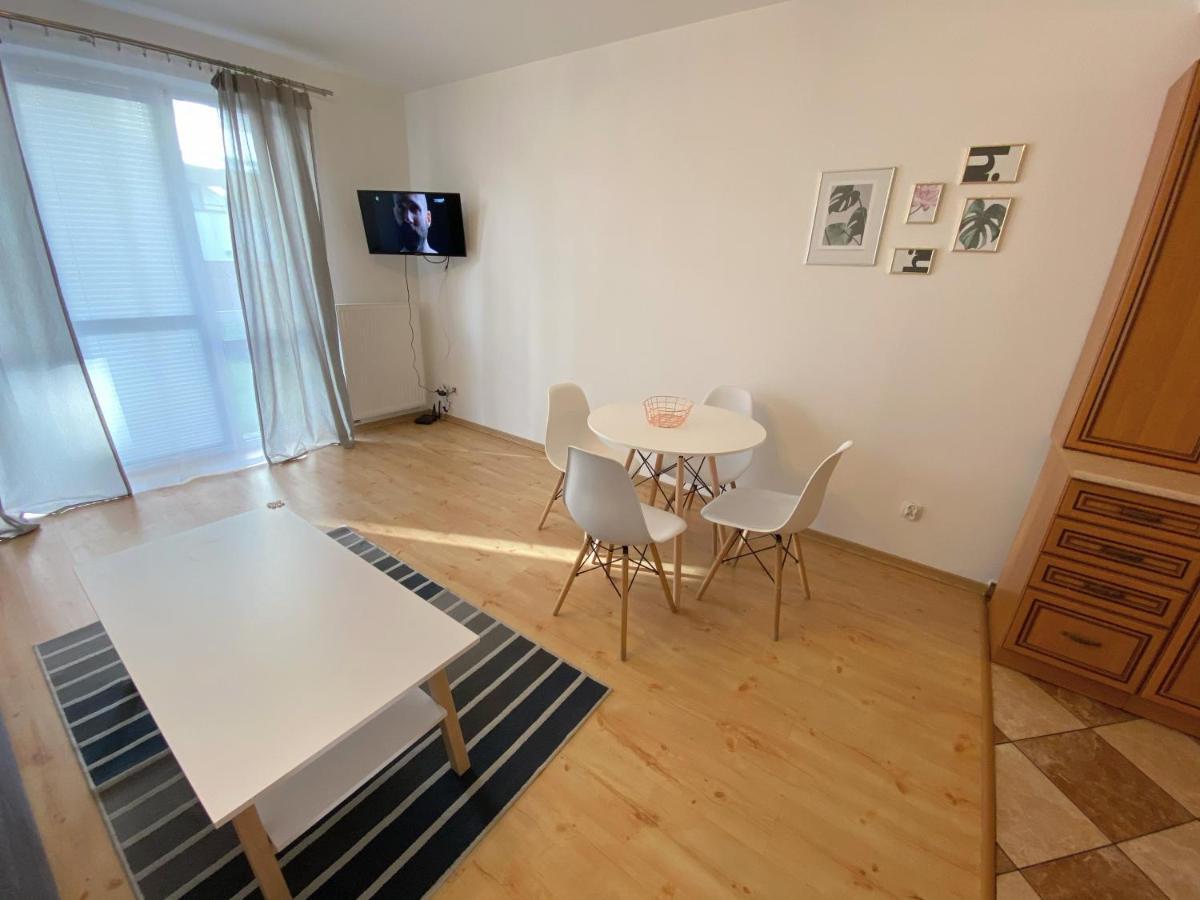 Easy Apartamenty 热舒夫 外观 照片