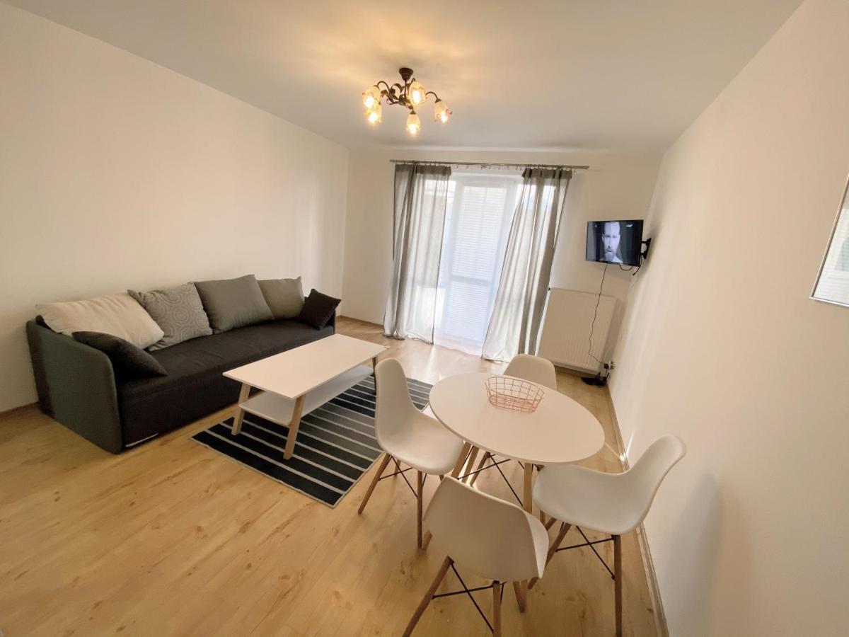 Easy Apartamenty 热舒夫 外观 照片